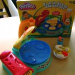 Play Doh Flip n Serve Breakfast Playset