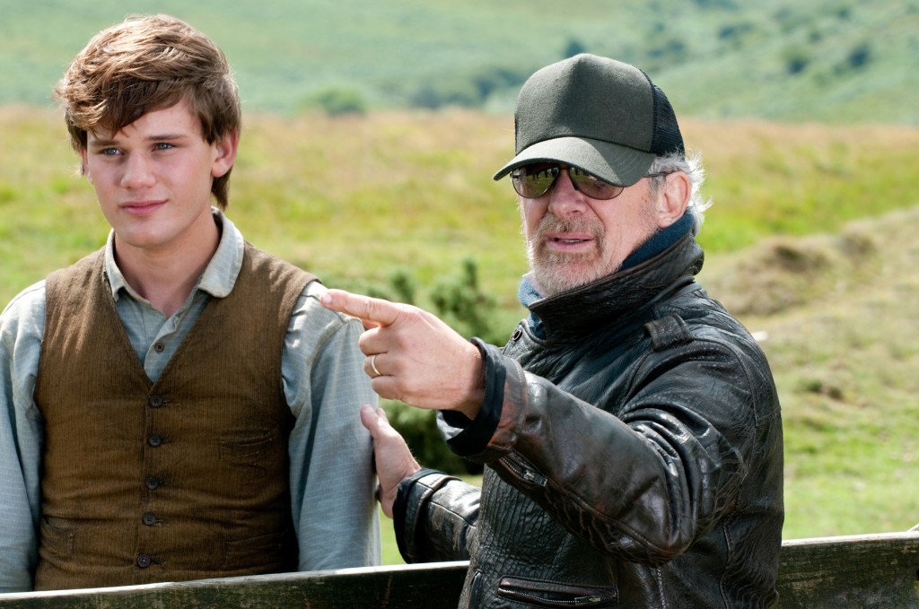 WAR HORSE - official image of Director Steven Spielberg with Jeremy Irvine who portrays Albert in the film