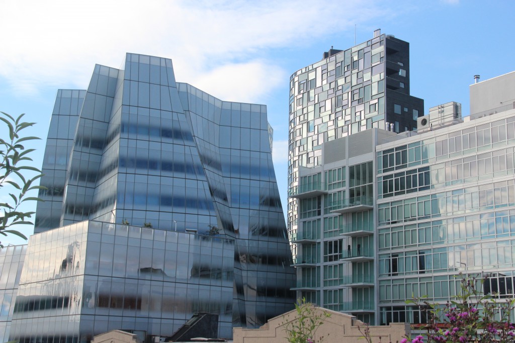 "IAC Building, Nouvel Chelsea, The Highline Park'