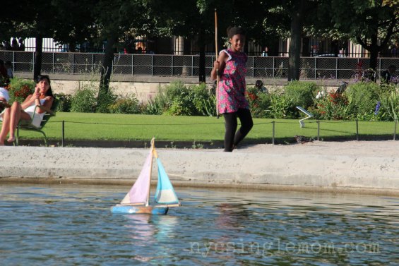 Sailing Boats in Jardin des Tuileries #Paris, Tuileries Gardens, Things to do with kids in Paris, Tuileries Gardens activities for kids