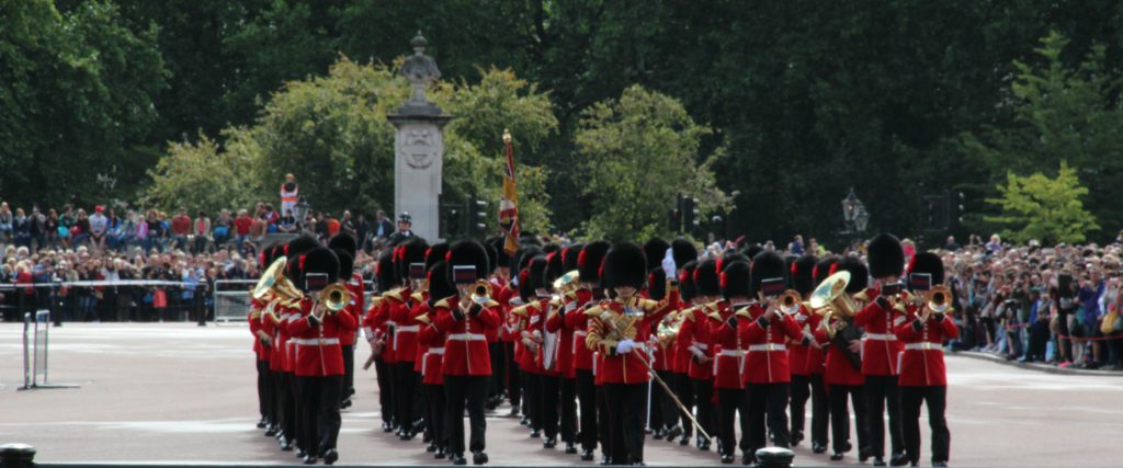 "Buckingham Palace, Buckingham Palace Facts, Buckingham Palace Guards"