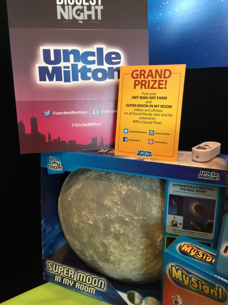 Uncle Milton Super Moon