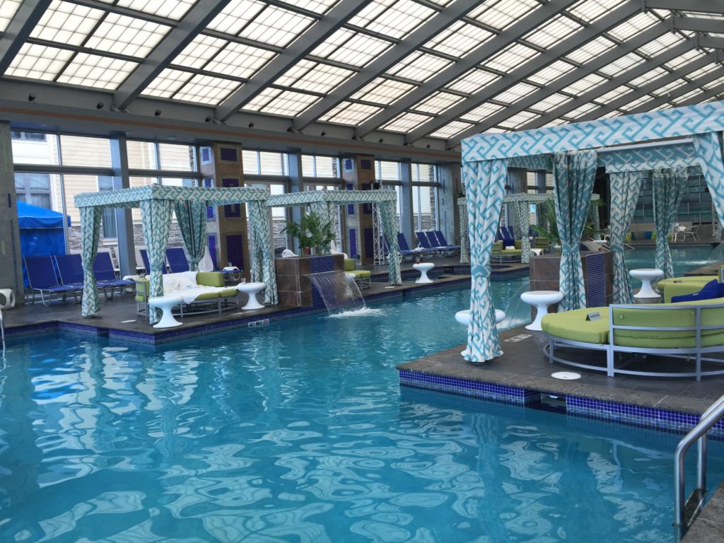 Mount Airy Casino Resort Get Wet Pool area